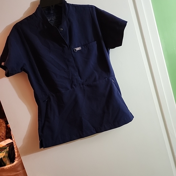 FIGS HENLEY Snap Top Navy Blue Women's  Scrub Top - Picture 2 of 5